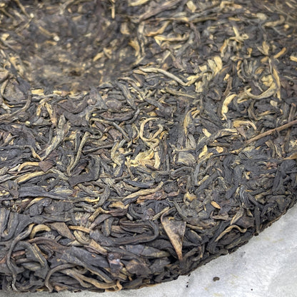 Keh Xing Bingdao Raw Pu-erh Tea Cake 2010, 357g