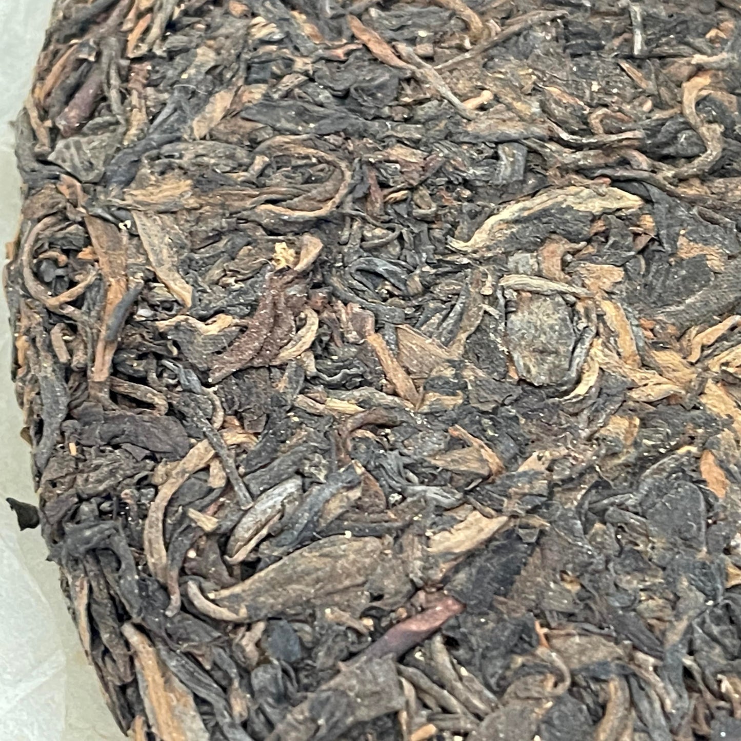 Old Comrade 2007 Deep Mountain Ancient Tree Raw Pu-Erh Tea Cake – 500g Aged Sheng Puerh