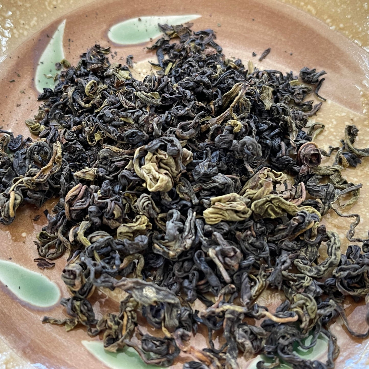 Taiwan indigenous wild tea,六龜原生山茶 Xinfa Community,Fragrant type Oolong tea,75g*4