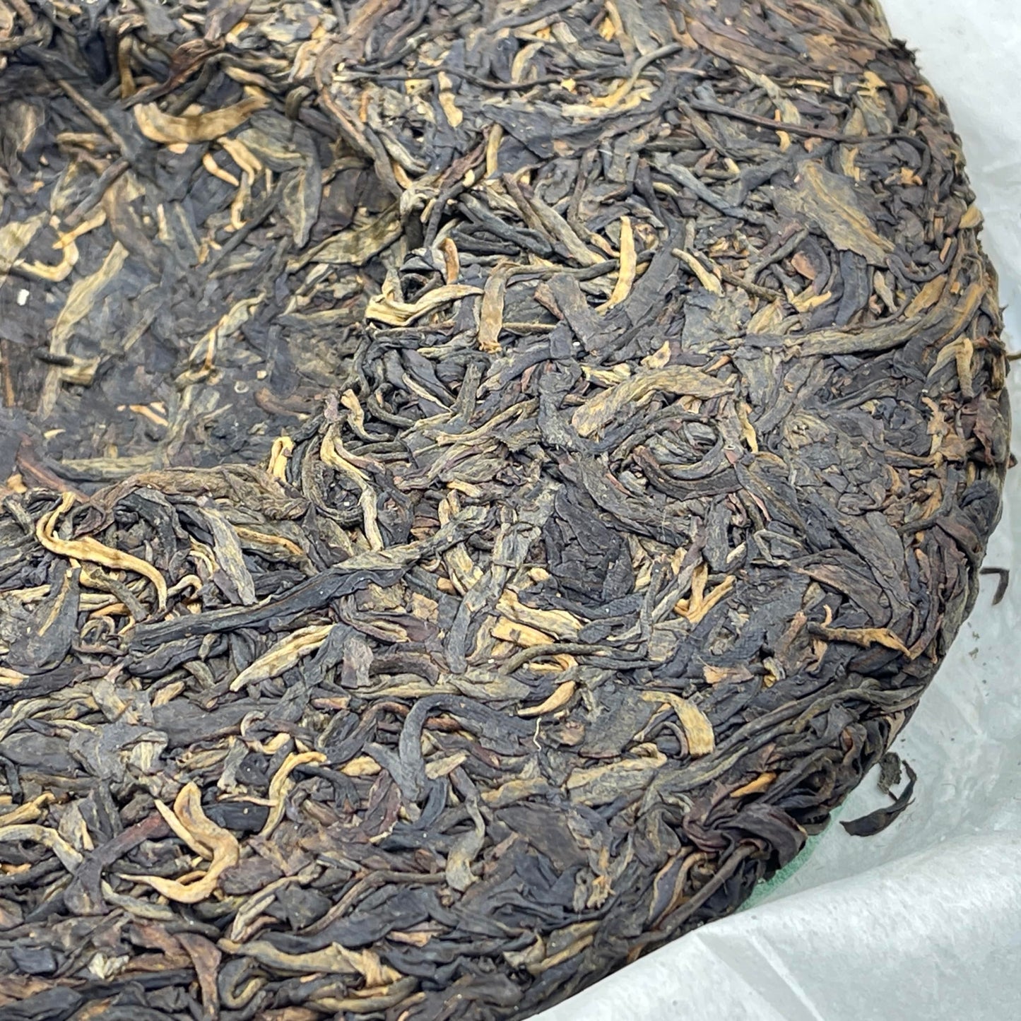 Pu-Erh tea,2009,Iceland Lake,357g,Raw