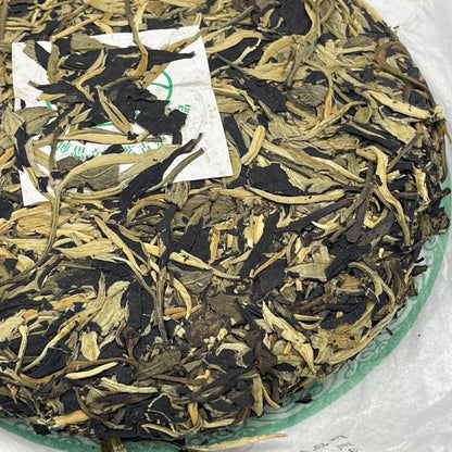 Pu-Erh tea,2009,Moonlight White,357g,Raw